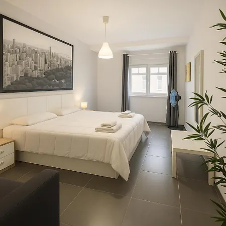 Msuites *